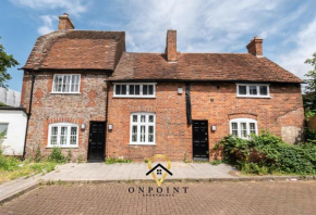 ✰OnPoint-FRESH 1 Bedroom Apt With Parking✰